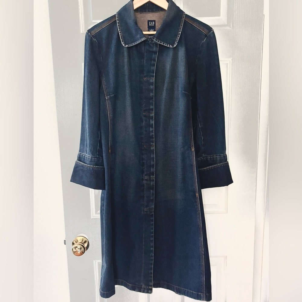 GAP Blue Denim Jacket, M/L. Like New.